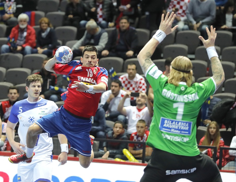 Селектор рукометаша пред дуел са светским прваком Француском на ЕП: Браћо Хрвати, подржите нас